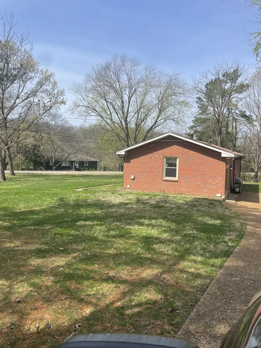701 Shawnee Dr, Nashville, TN 37205 - #3