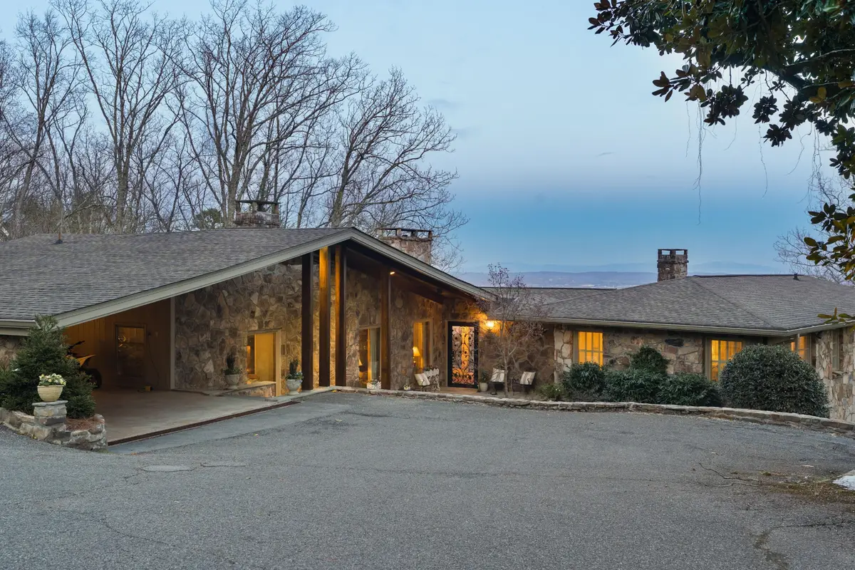 1001 Fleetwood Drive, Lookout Mountain, GA 30750 - #1