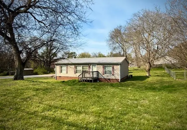 224 Chapman Ln, Columbia, TN 38401