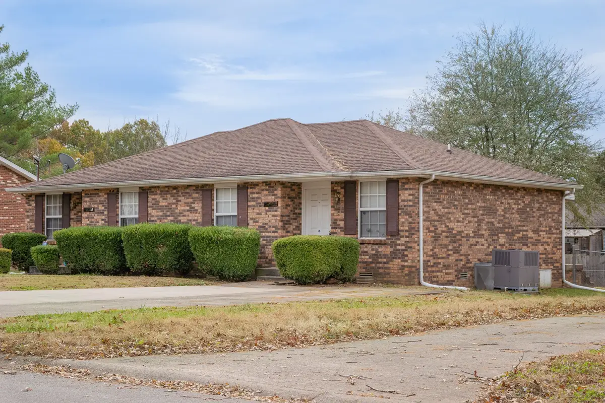 634 R S Bradley Blvd, Clarksville, TN 37042 - #1