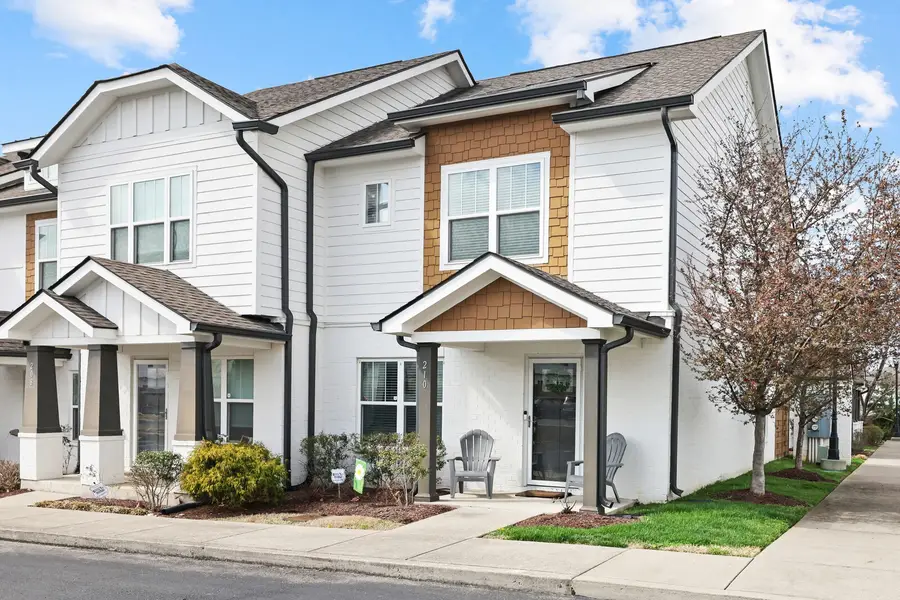 210 W Mill Dr, Nashville, TN 37209 - #2