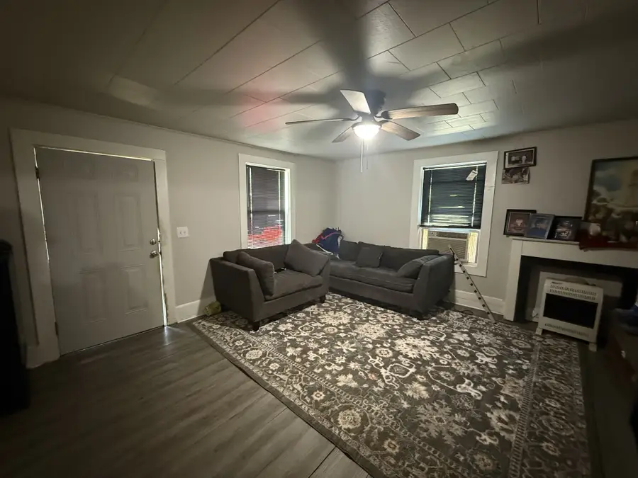 244 E Cedar St, Shelbyville, TN 37160 - #3