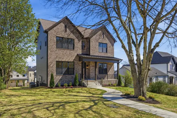 264 38th Ave N, Nashville, TN 37209