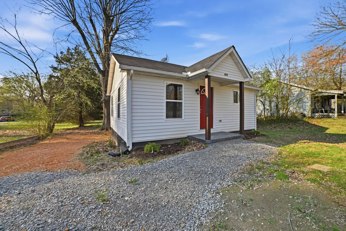 903 Curtis St, Paris, TN 38242 - #1