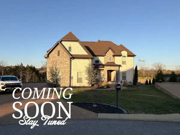 2902 Carisbrooke Dr, Mount Juliet, TN 37122