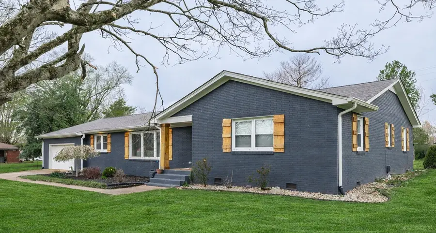 516 N Russell St, Portland, TN 37148 - #3