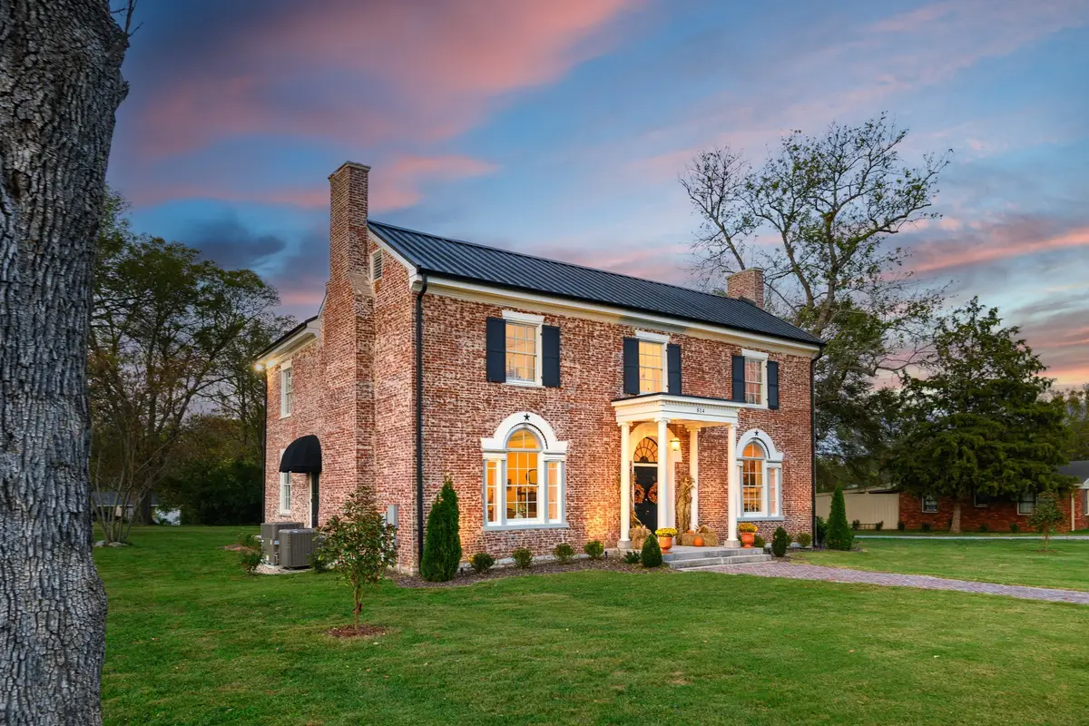 814 Hartsville Pike, Gallatin, TN 37066 - #1