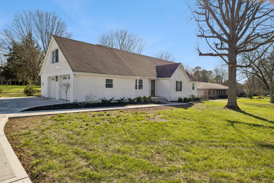 1437 Twin Feather Dr, Murfreesboro, TN 37129 - #3