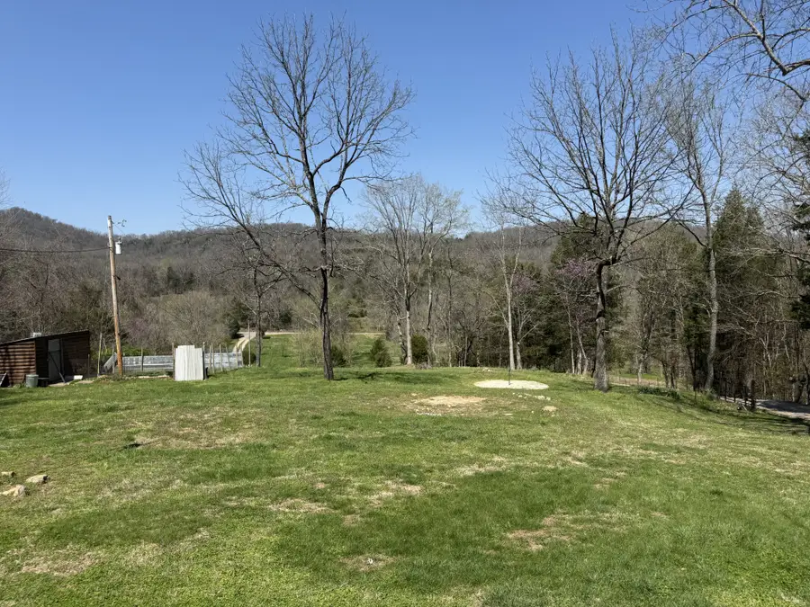 2744 Clever Creek Rd, Watertown, TN 37184 - #2