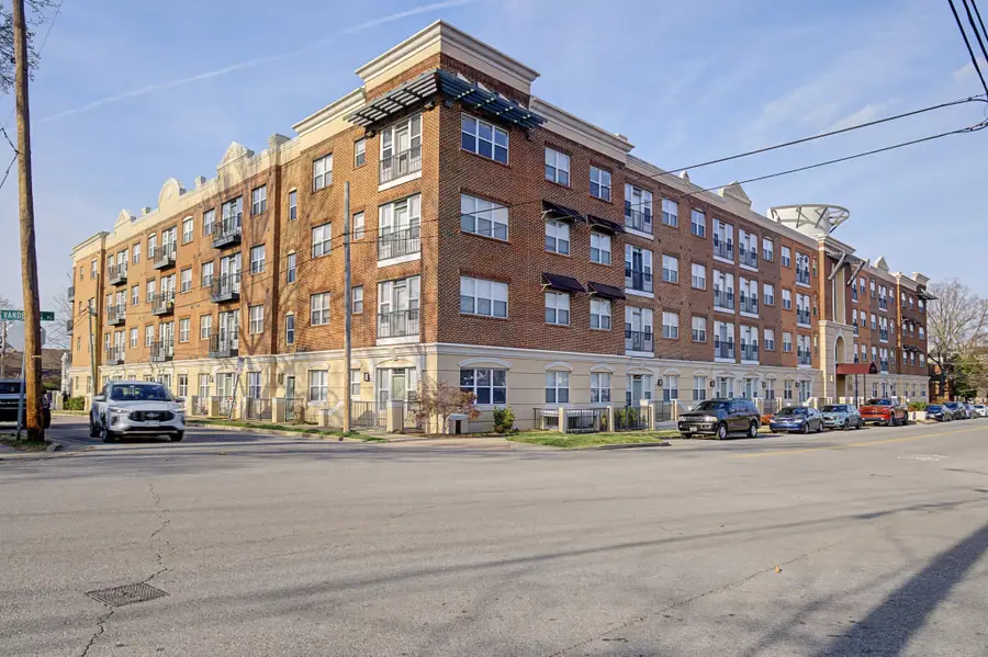 3000 Vanderbilt Pl #331, Nashville, TN 37212 - #2