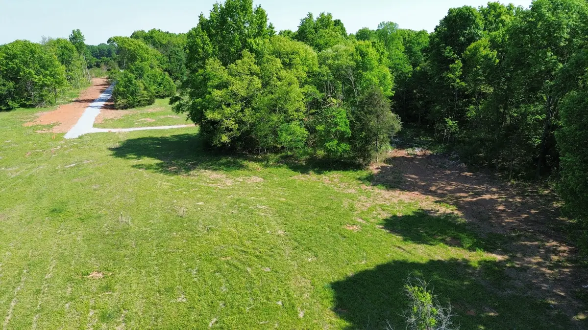 2554 Palmetto Cemetery Rd, Lewisburg, TN 37091 - #1