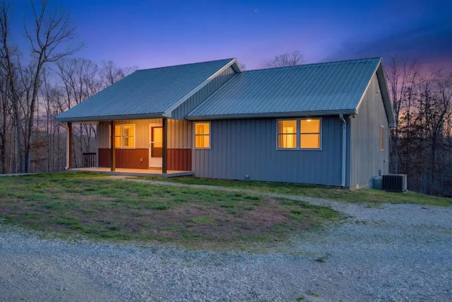 164 Brooks Ln, Erin, TN 37061 - #2