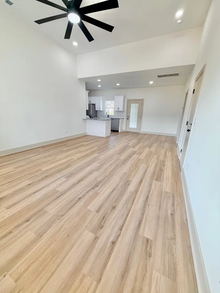 208 Bailiff St, Smithville, TN 37166 - #3