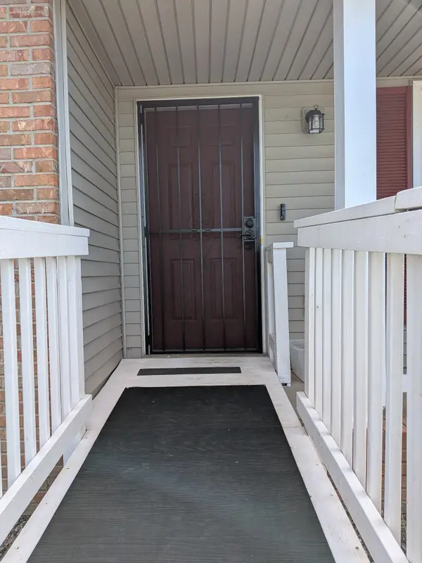 1718 Crestview Dr, Clarksville, TN 37042