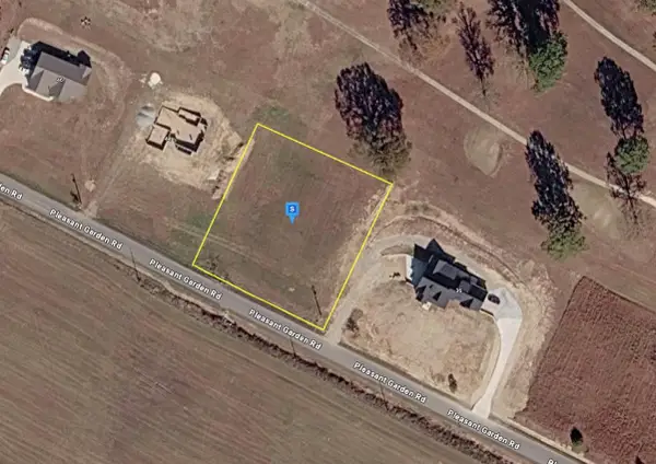 40 Pleasant Garden Rd, Summertown, TN 38483