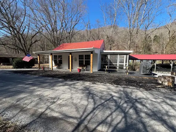 138 Cooper Ln, Smithville, TN 37166