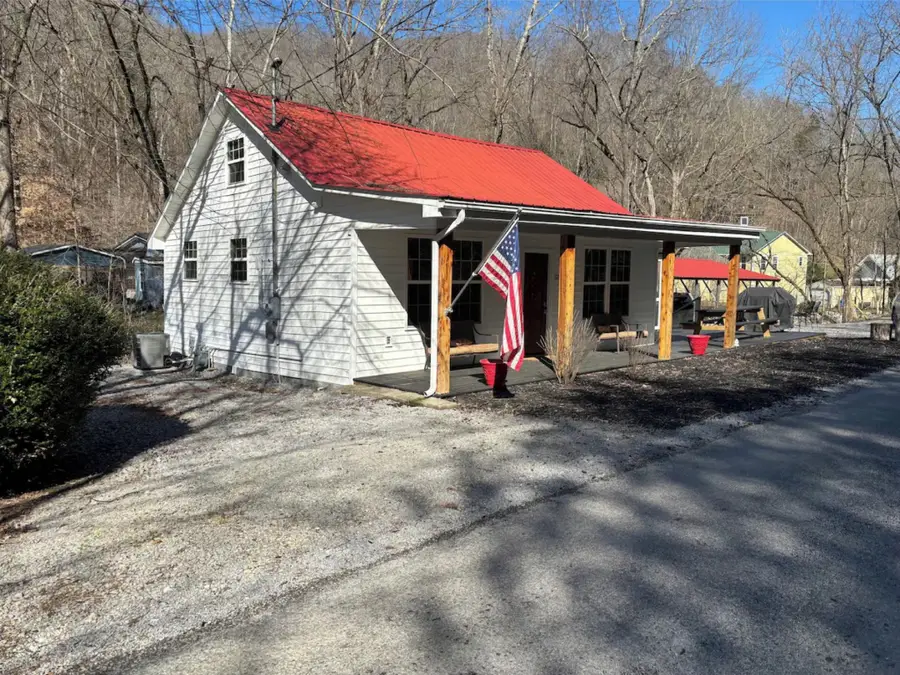 138 Cooper Ln, Smithville, TN 37166 - #2