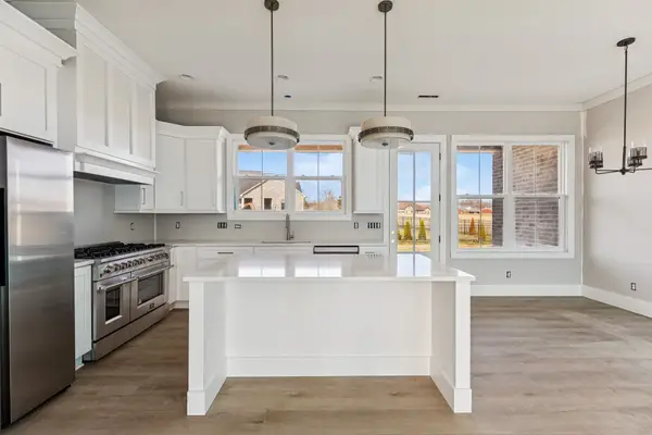 374 Chestnut Oak Avenue, Smithville, TN 37166