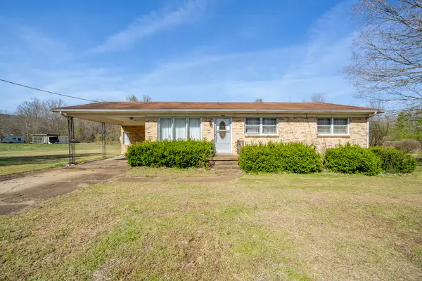 5062 Sunny Acres Dr, Waynesboro, TN 38485