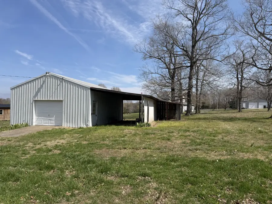 592 Shorty Few Rd, Dickson, TN 37055 - #3