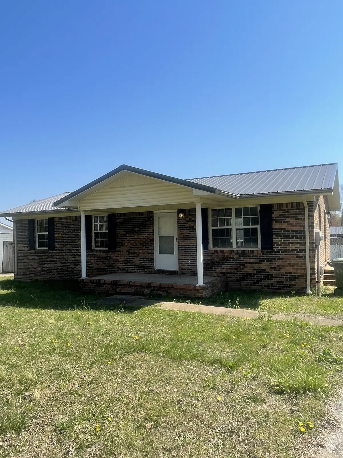 818 Windsor Ave S, Lawrenceburg, TN 38464 - #1