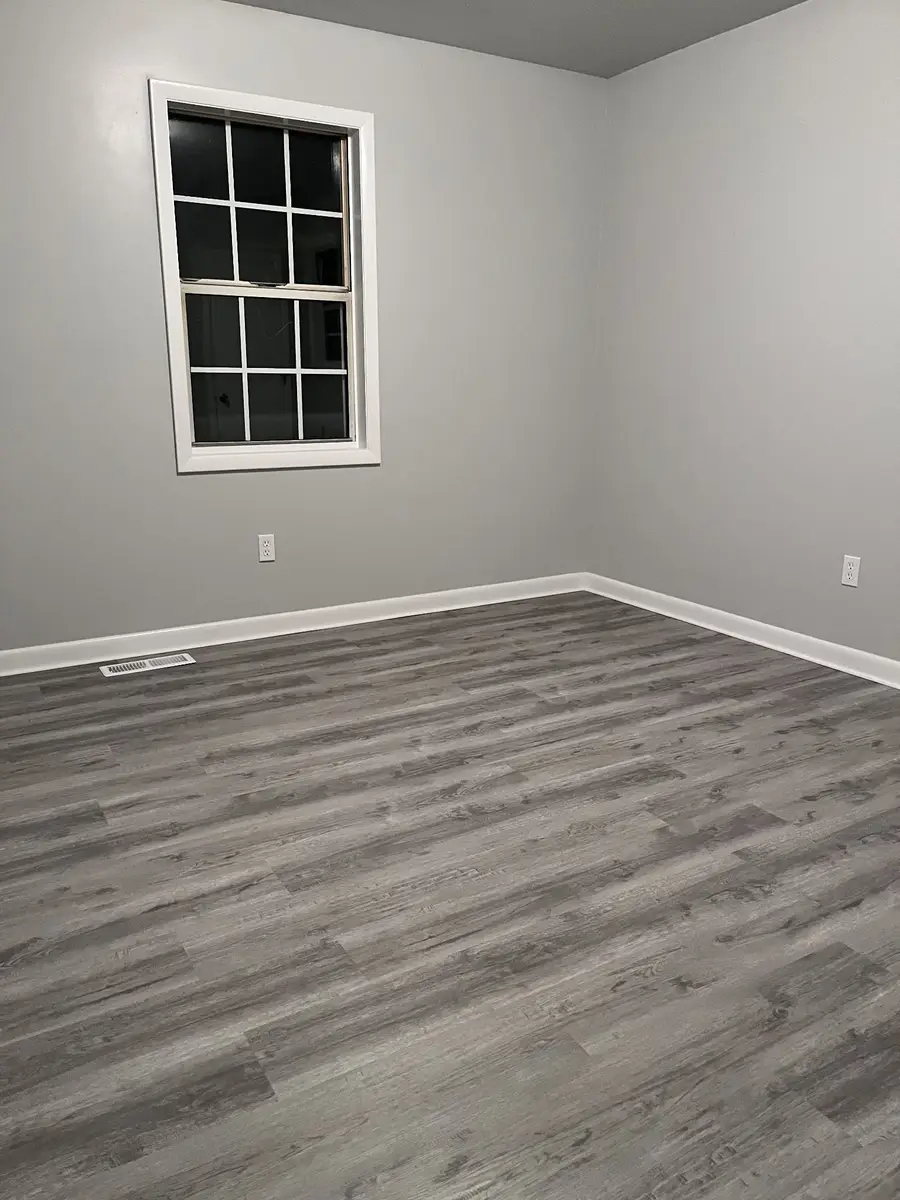 818 Windsor Ave S, Lawrenceburg, TN 38464 - #3