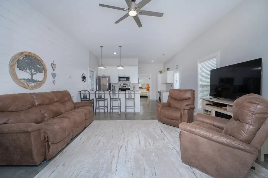 1395 New Kimmins Rd, Hohenwald, TN 38462 - #3