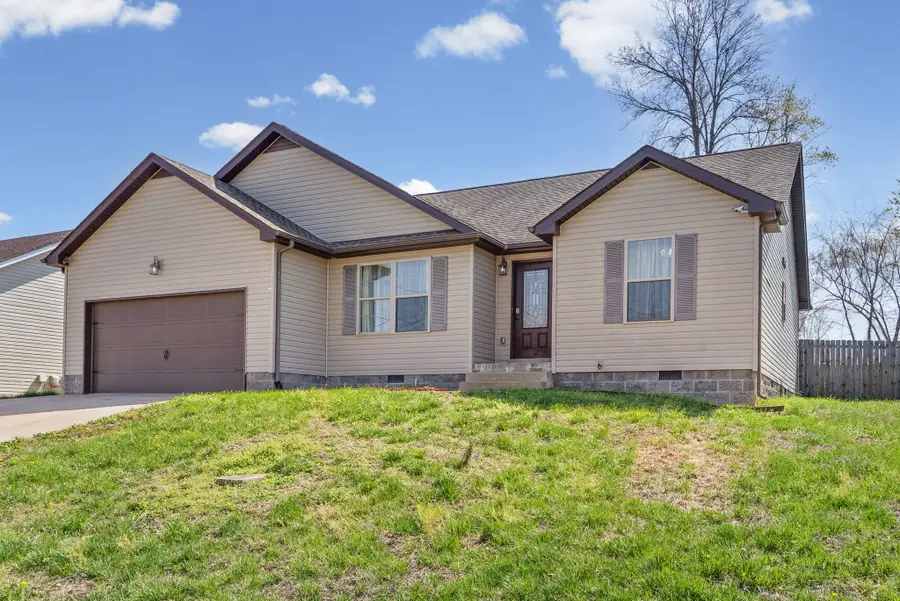 543 Magnolia Dr, Clarksville, TN 37042 - #2