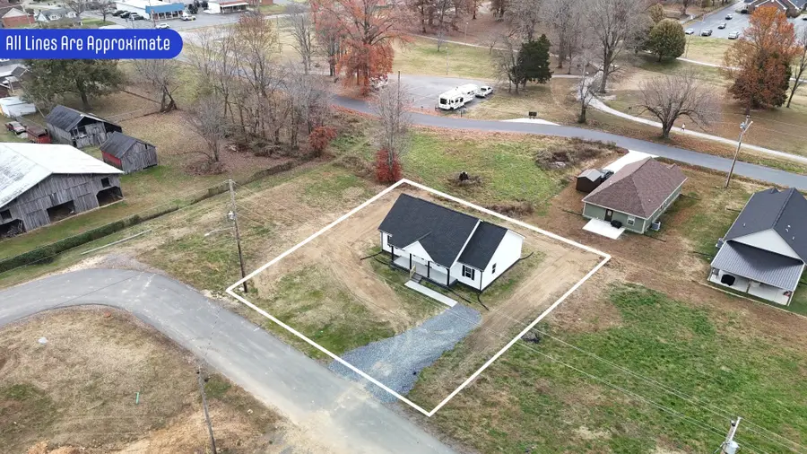 303 Cassie Dr, Lafayette, TN 37083 - #3