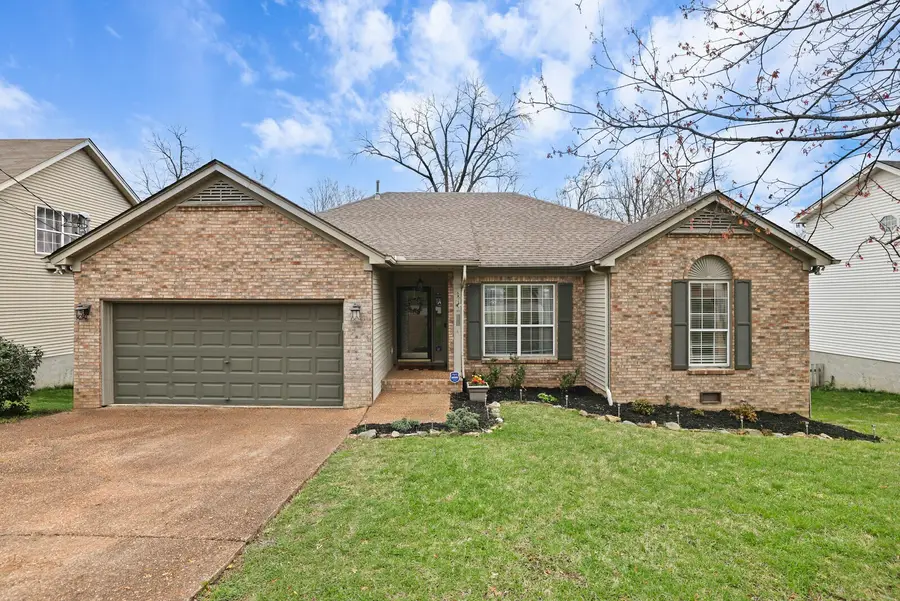 2704 Leesa Ann Ln, Old Hickory, TN 37138 - #2