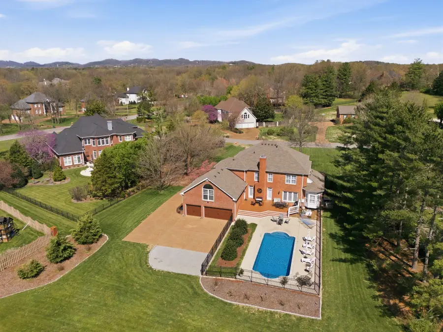 9213 Hunterboro Dr, Brentwood, TN 37027 - #2