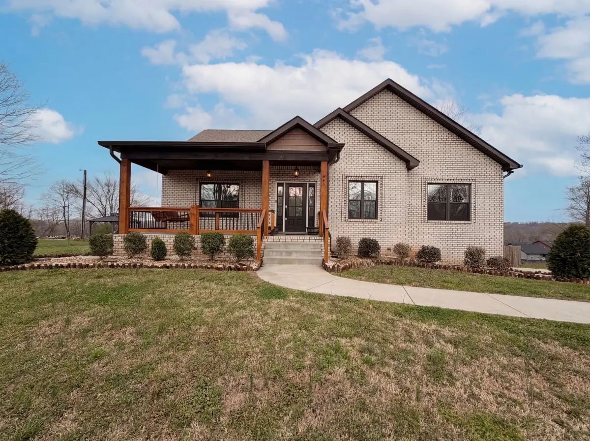 996 Gratton Rd, Clarksville, TN 37043 - #1