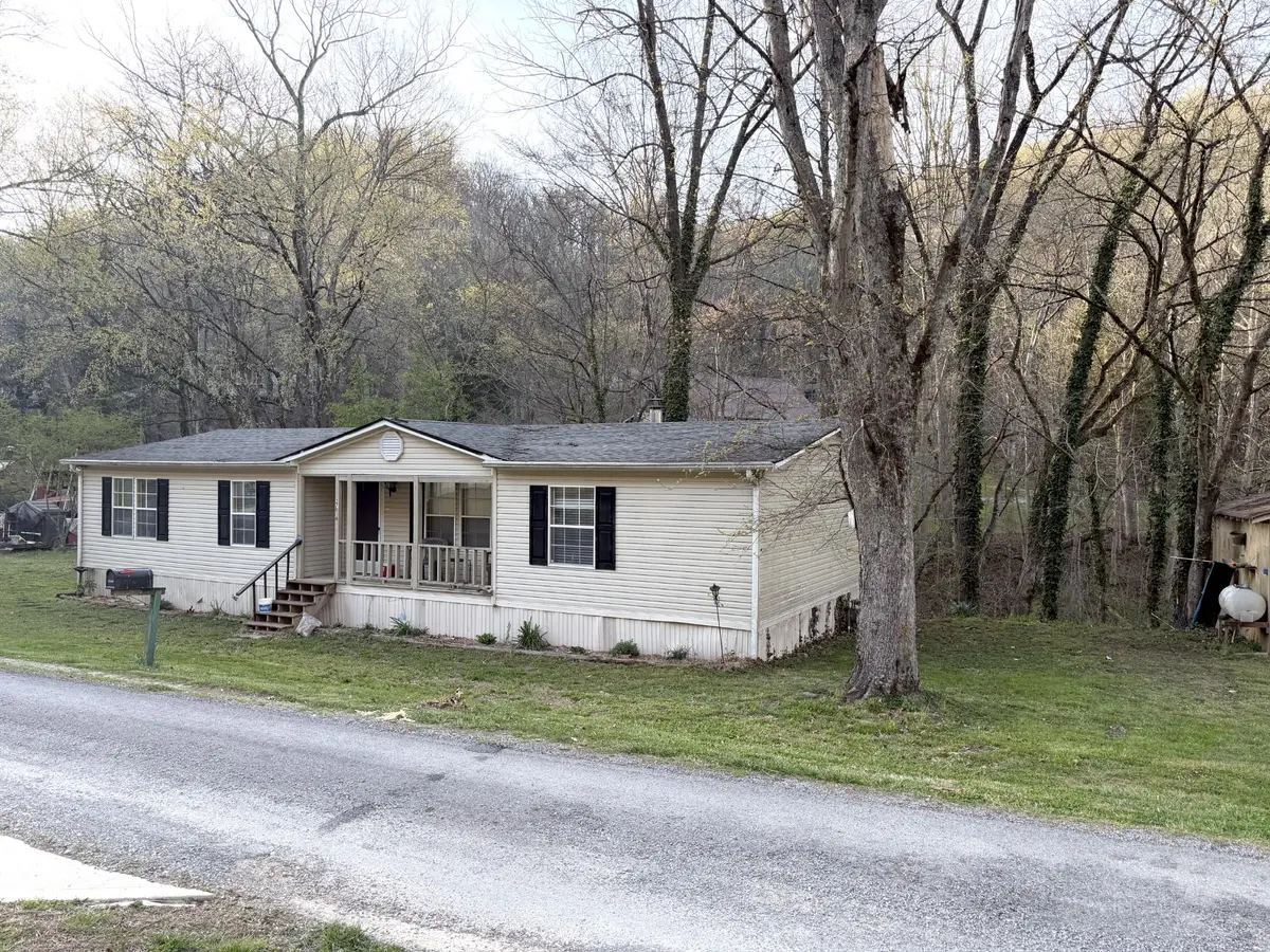 270 Cooper Ln, Smithville, TN 37166 - #1
