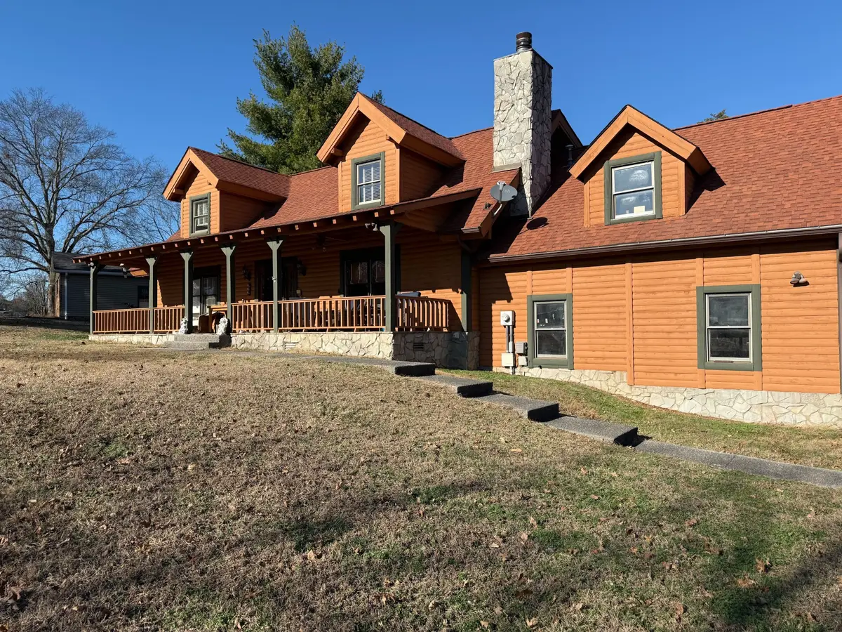 1201 Dickerson Bay Dr, Gallatin, TN 37066 - #1