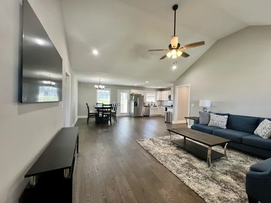 219 Graham Way, Shelbyville, TN 37160 - #3