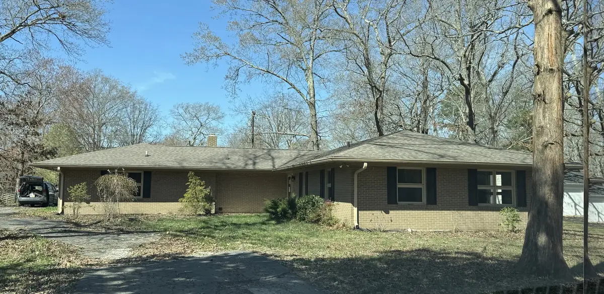 304 Marbeth Ln, Tullahoma, TN 37388 - #1