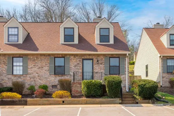 216 Deerpoint Ct, Hendersonville, TN 37075