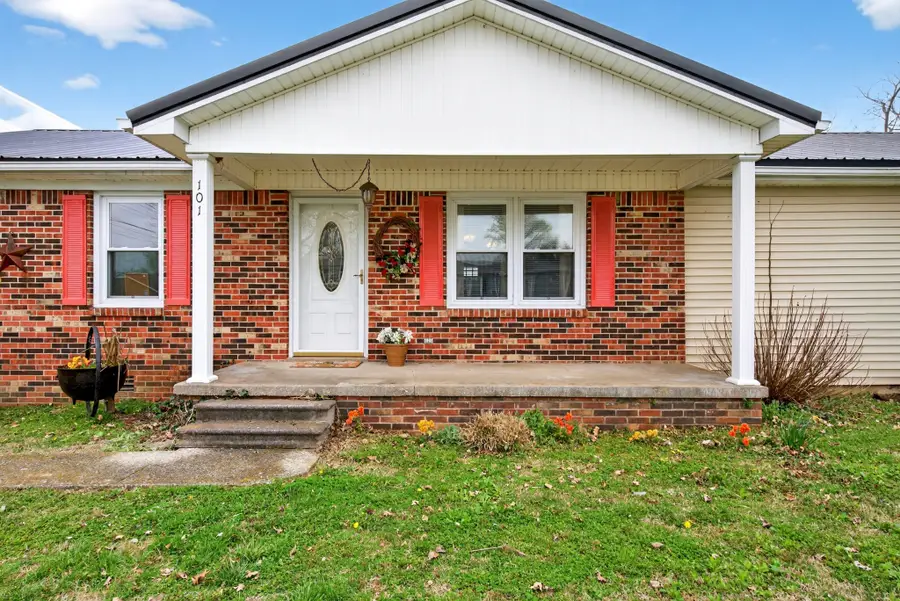 101 Deborah St, Elkton, KY 42220 - #3