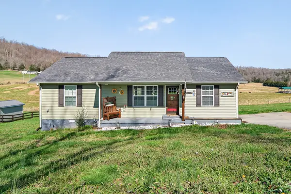 2040 Walker Cove Rd, Sparta, TN 38583