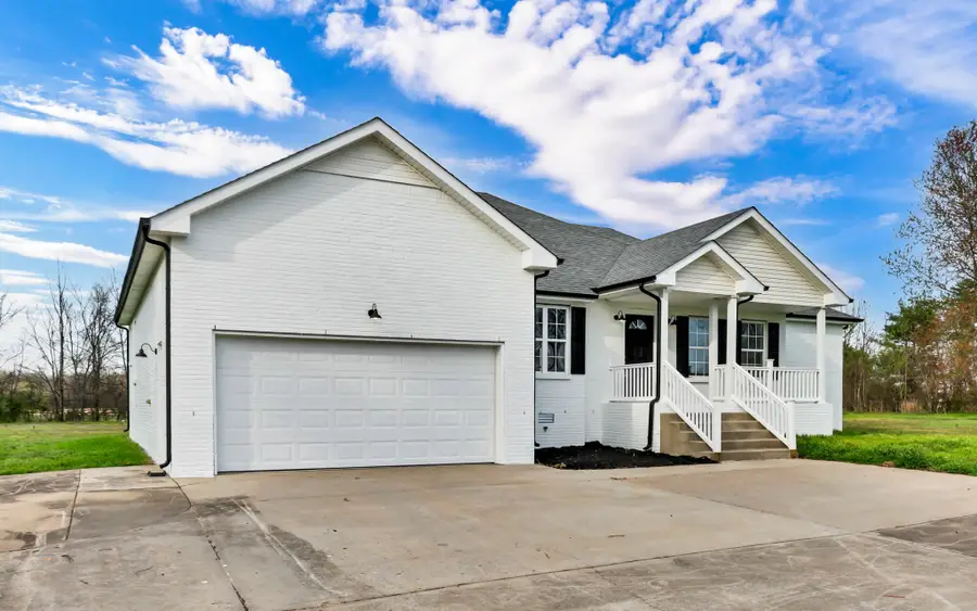 1095 Meriwether Rd, Clarksville, TN 37040 - #3