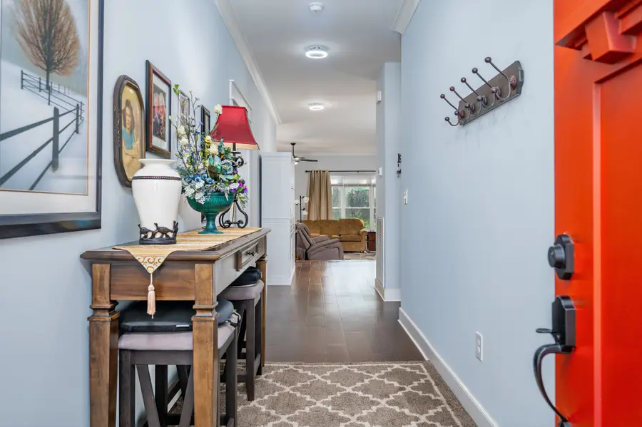 1001 Stonebrook Dr, Dickson, TN 37055 - #2