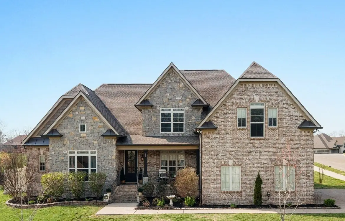 2726 Cherrydale Dr, Lebanon, TN 37087 - #1