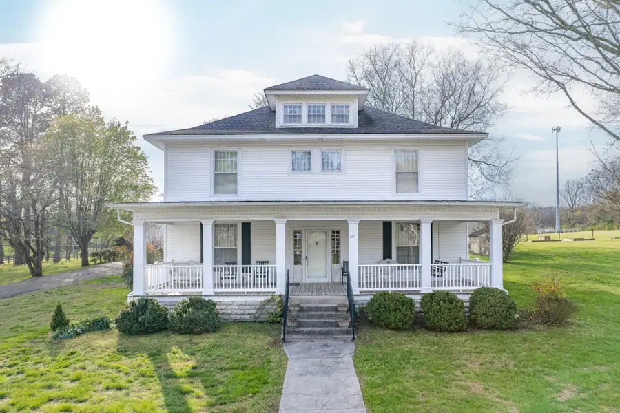 317 N Main St, Cornersville, TN 37047 - #2