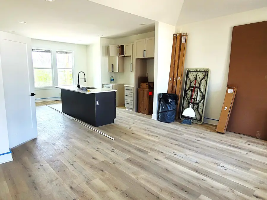 321 Jackson St, White Bluff, TN 37187 - #3