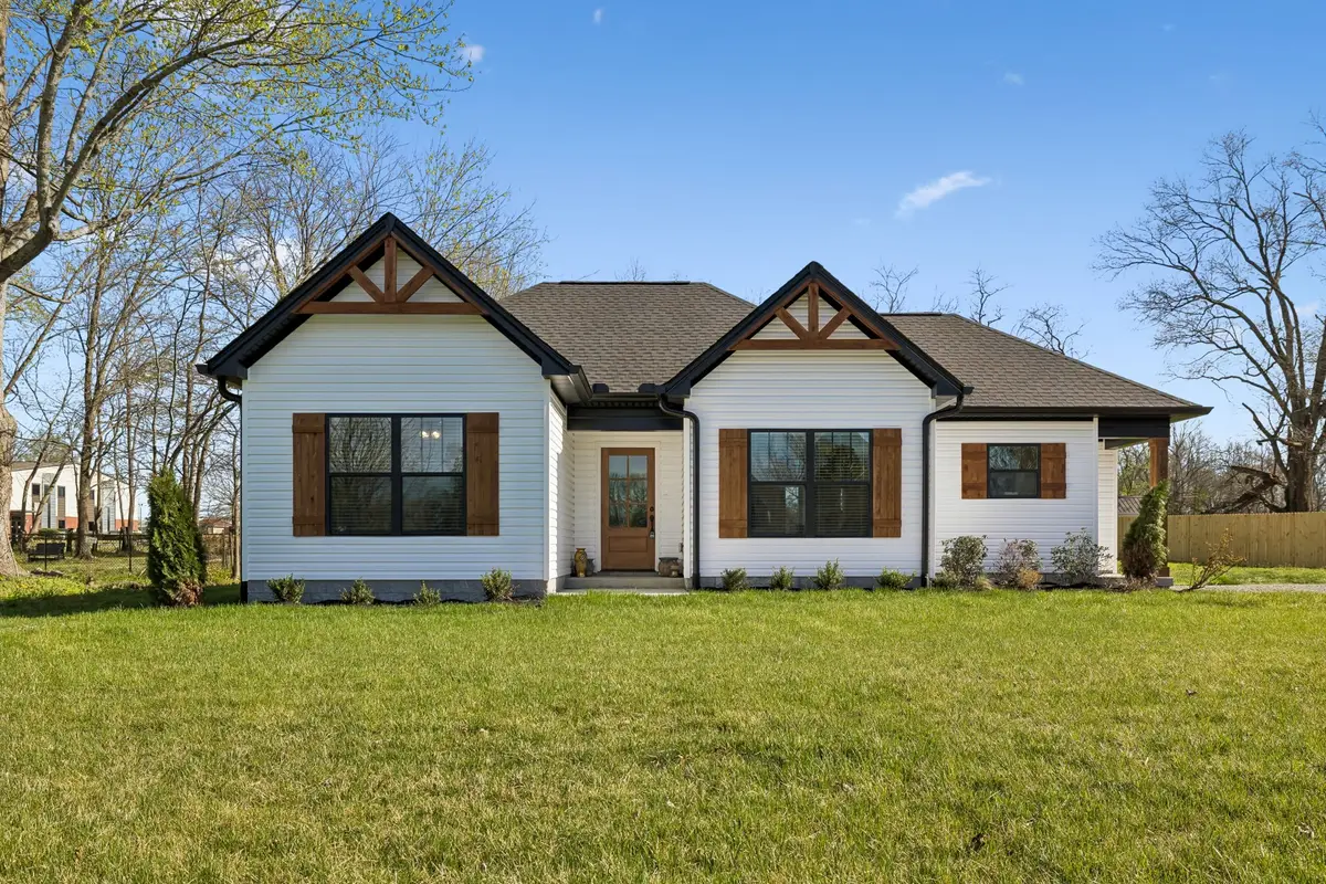 3165 Lights Chapel Rd, Greenbrier, TN 37073 - #1