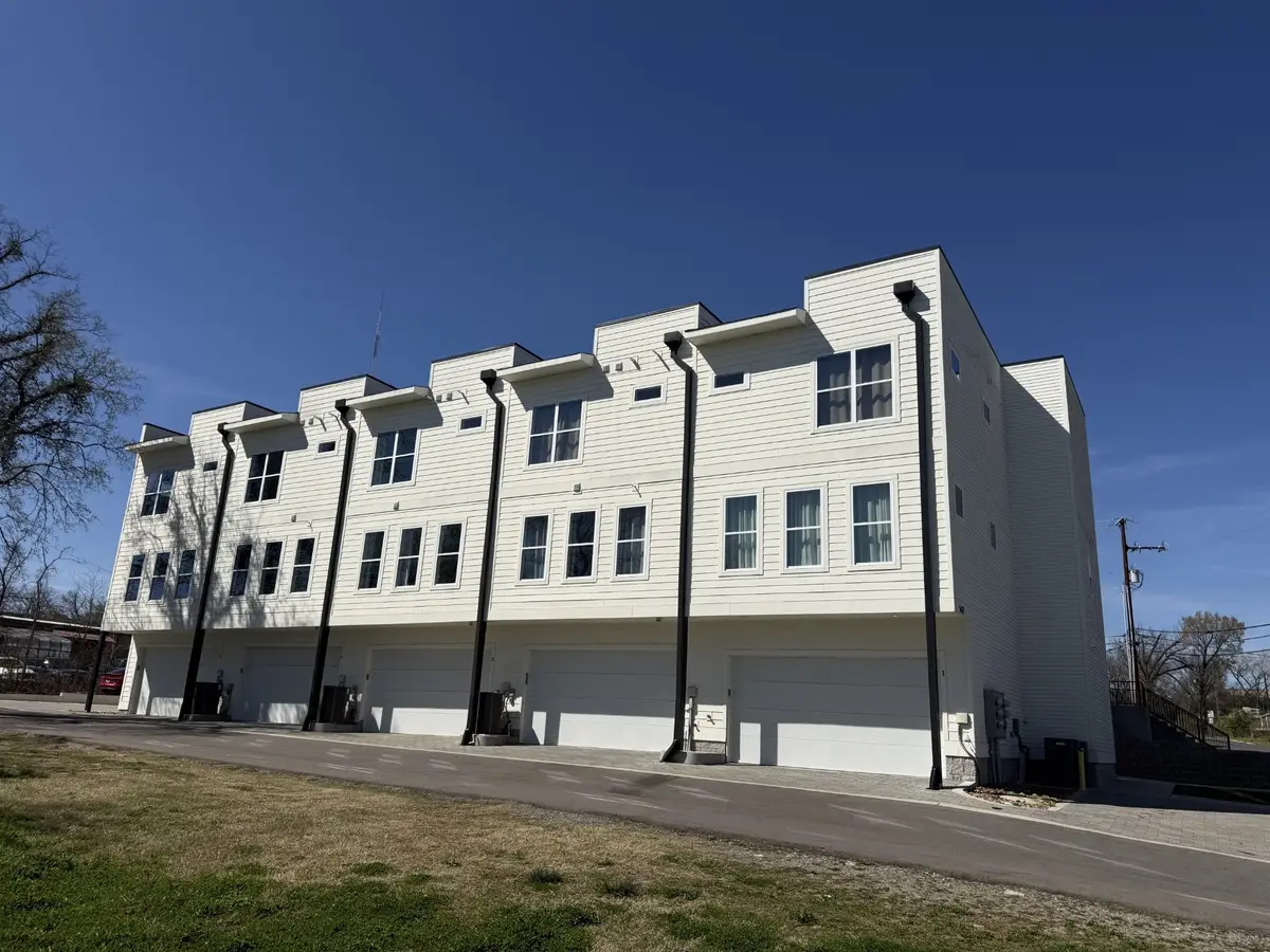 5621 Lenox Ave #4, Nashville, TN 37209 - #1