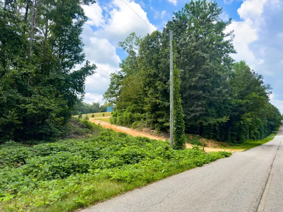 957 Holladay Rd, Parsons, TN 38363 - #2