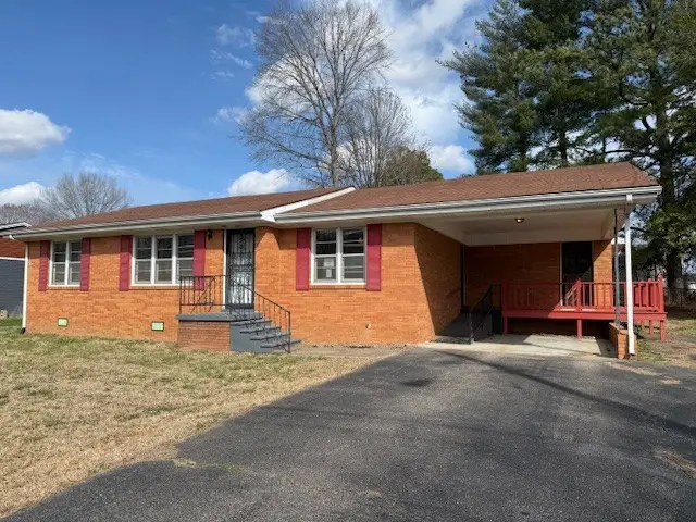 404 Ann St, Paris, TN 38242 - #1