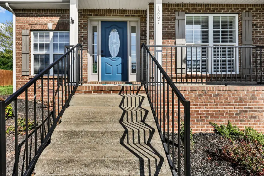 1267 Everwood Dr, Ashland City, TN 37015 - #2