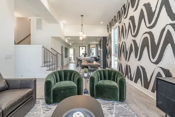 1009 Summit Ave, Nashville, TN 37203